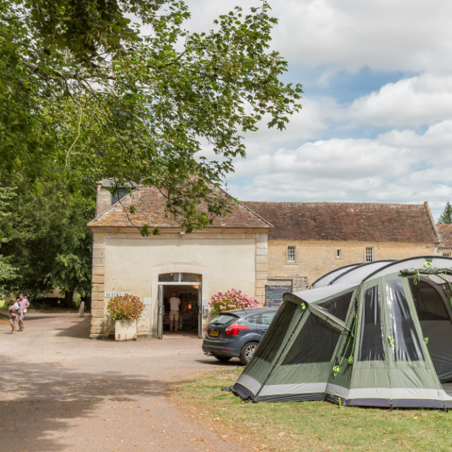 emplacement & réception camping
